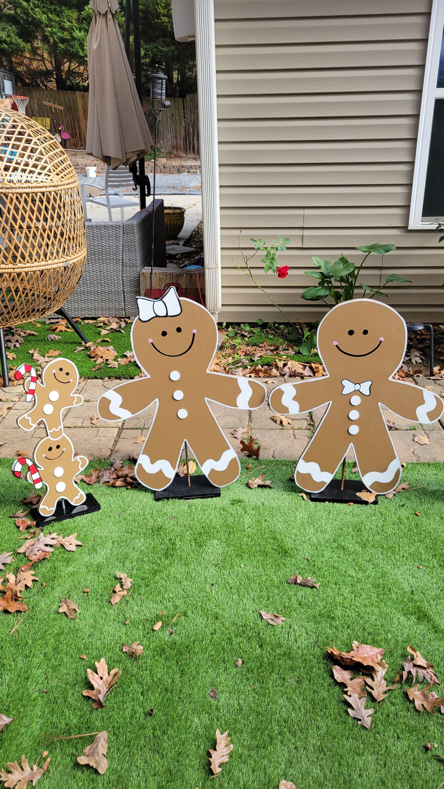 Gingerbread family yard art Christmas