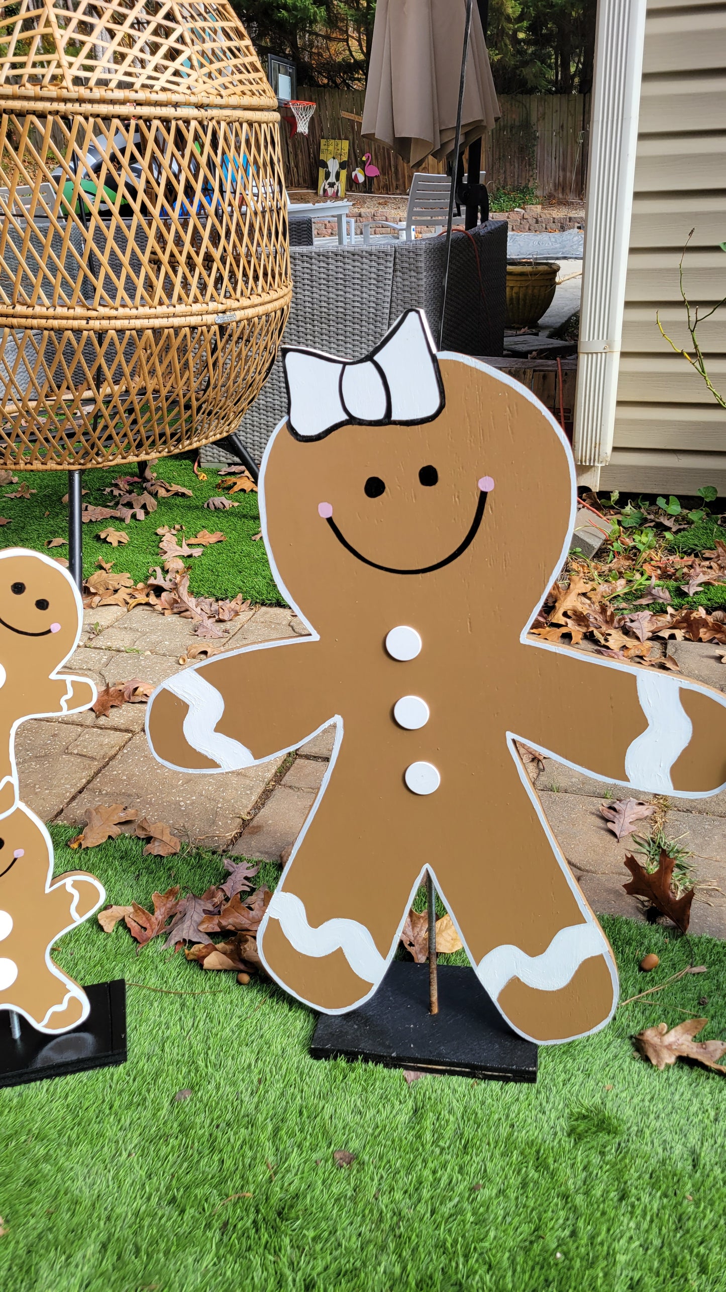 Gingerbread family yard art Christmas