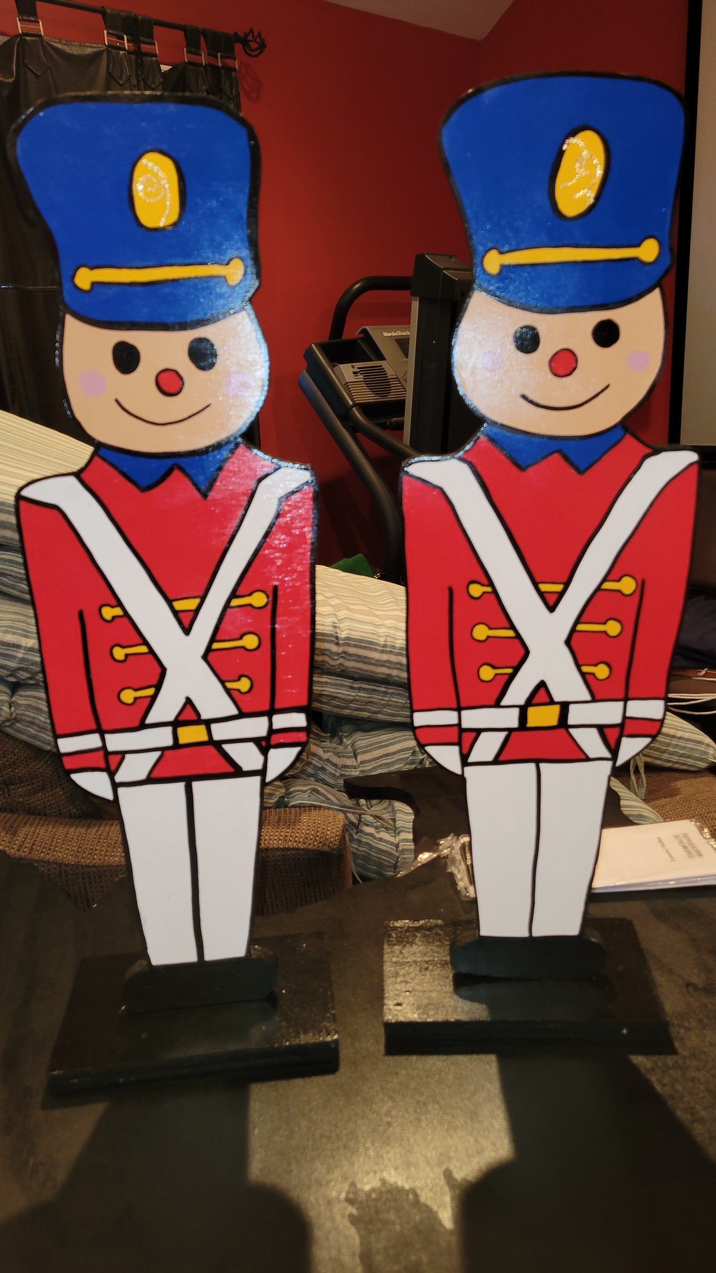 Toy soldiers, set of 2  Christmas yard art