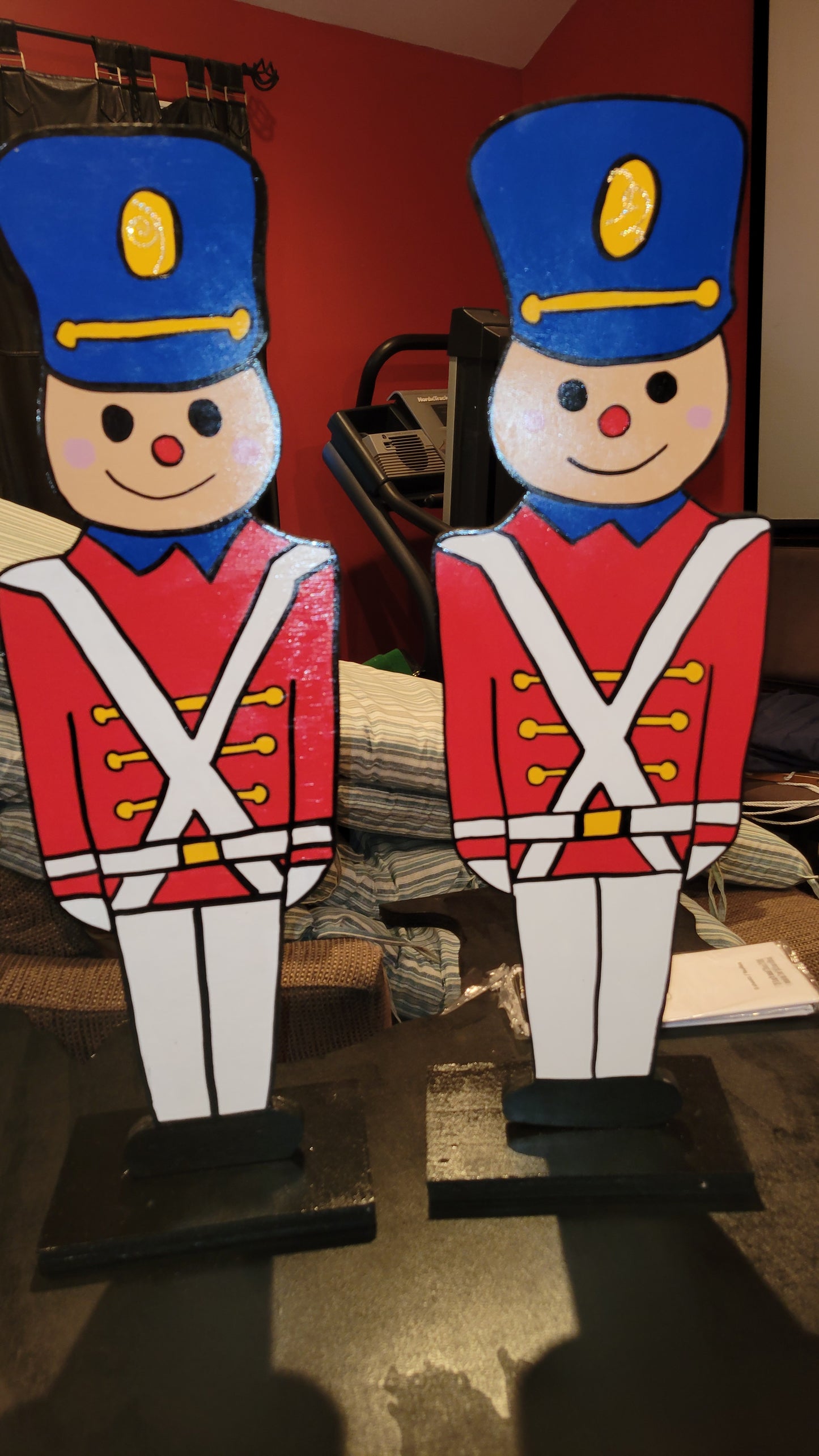 Toy soldiers, set of 2  Christmas yard art