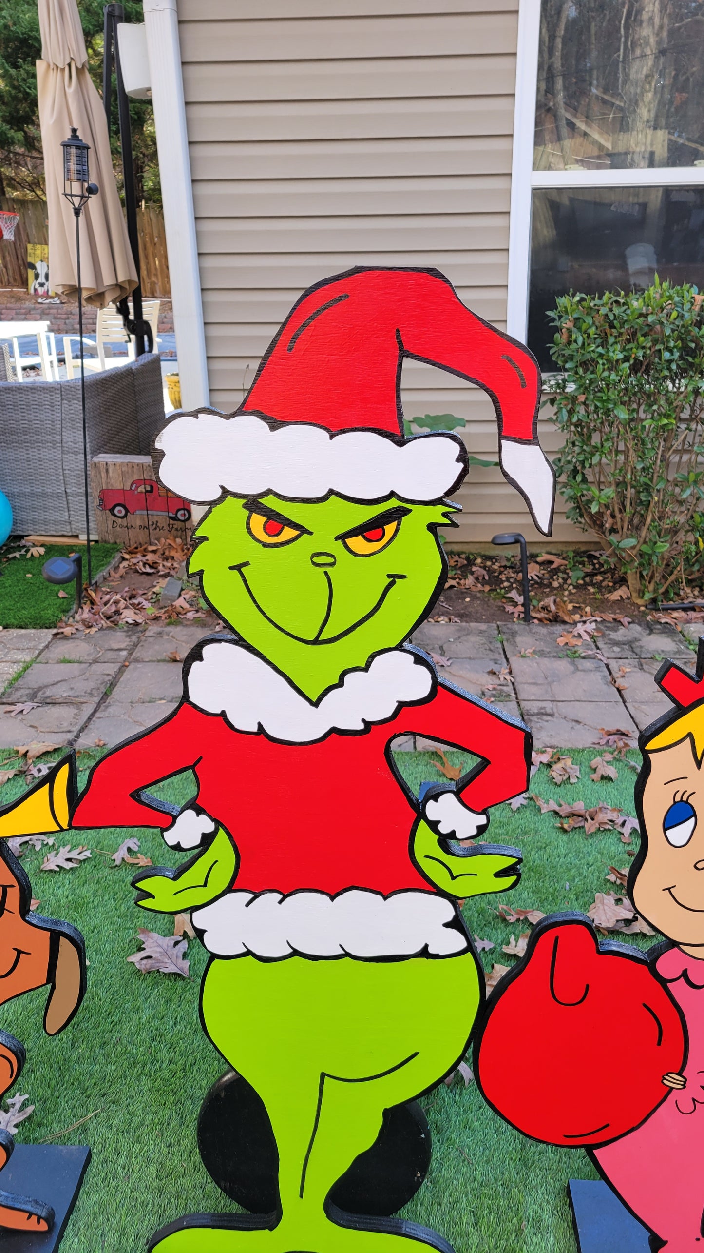 Grinch set lifesize