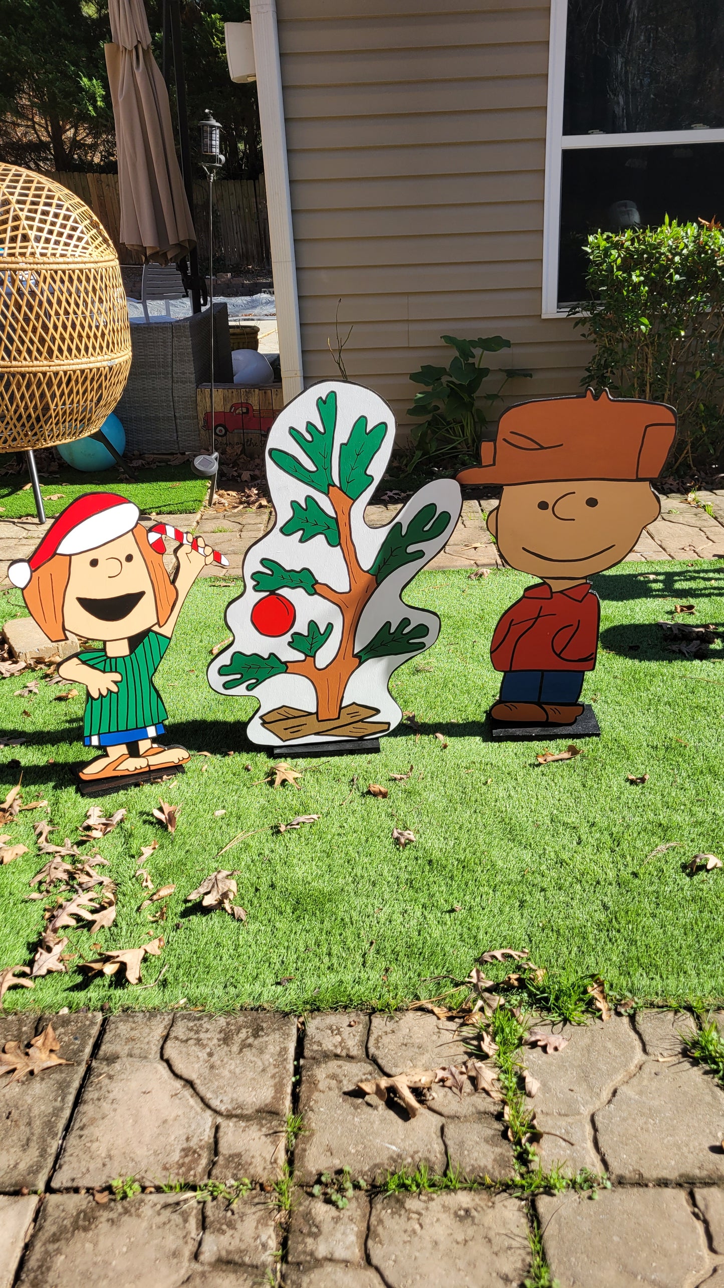 Charlie Brown and Patty with Christmas tree