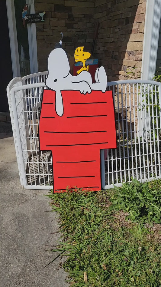 Snoopy on Doghouse